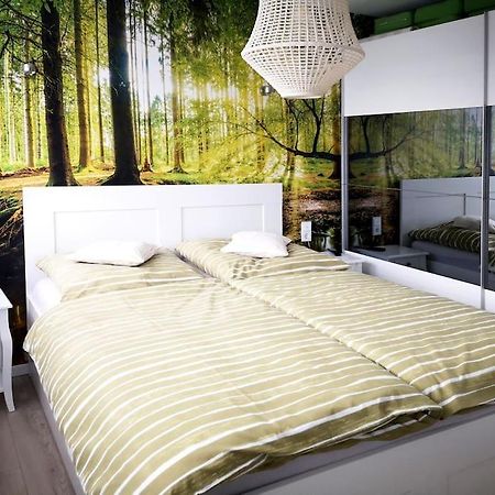 משדה Haus Julia Direkt Am Hennesee Mitten Im Sauerland מראה חיצוני תמונה