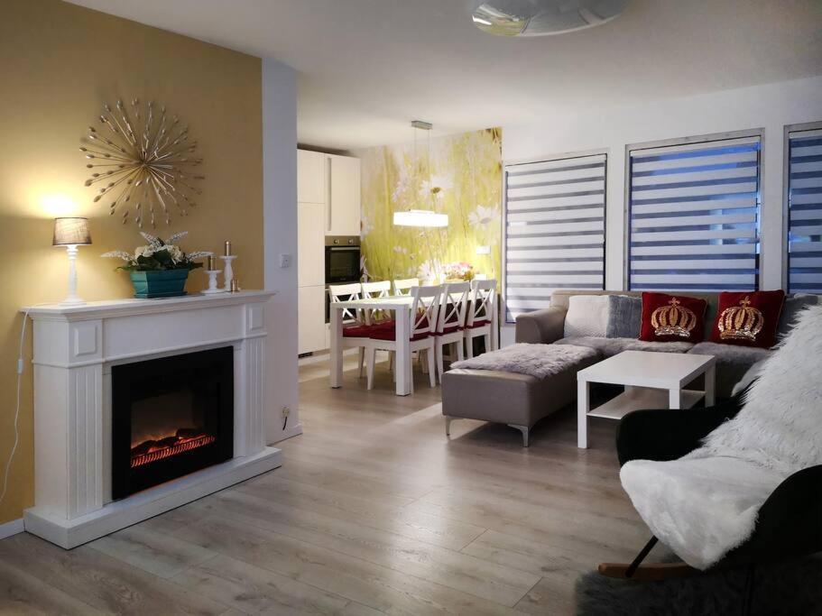 משדה Haus Julia Direkt Am Hennesee Mitten Im Sauerland מראה חיצוני תמונה